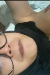 Mbak Pier tetek Berpearcing Yang Hypersex