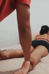 Pijatan Mas TONO Buat Tante RIMA Minta Di Entot