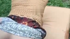 Istri Orang Ngajak Ngentot Ditaman Rumahnya